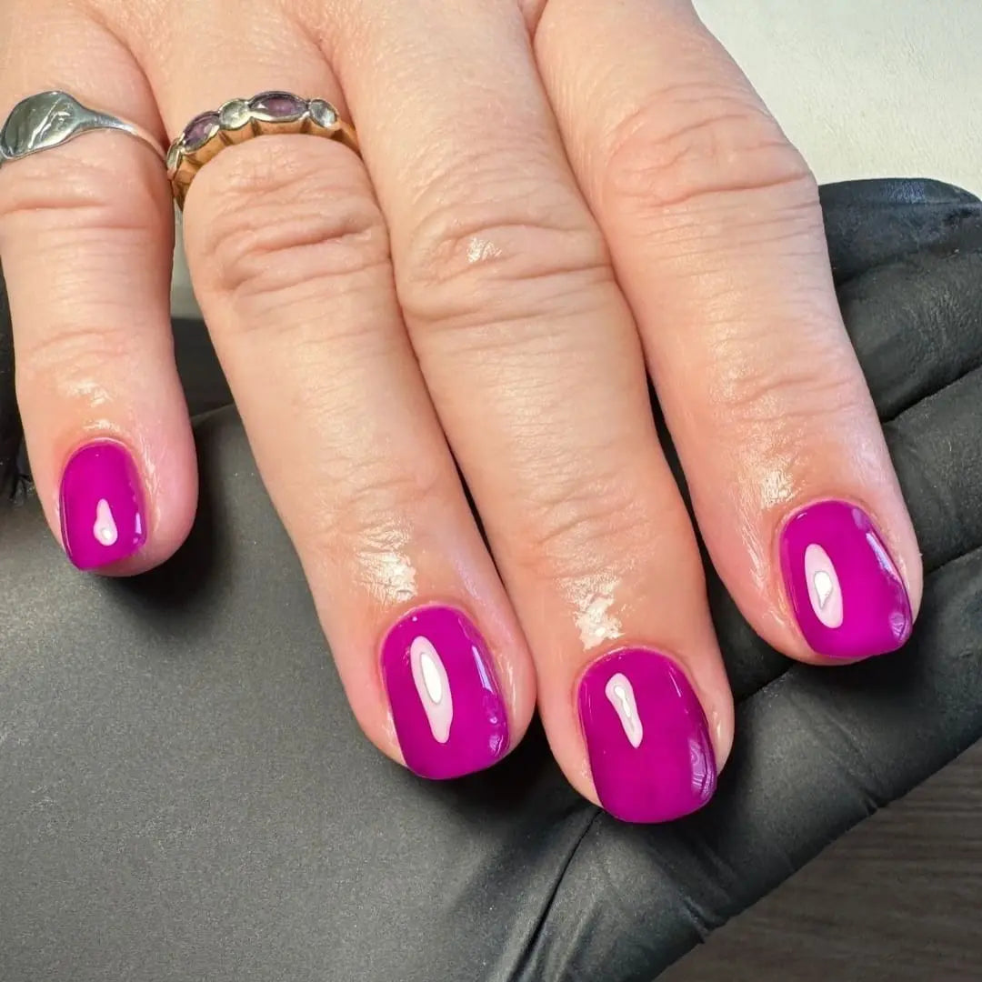 Killer Queen - UGGP-A0751 Urban Graffiti Gel Polish 15ml   Naio Nails